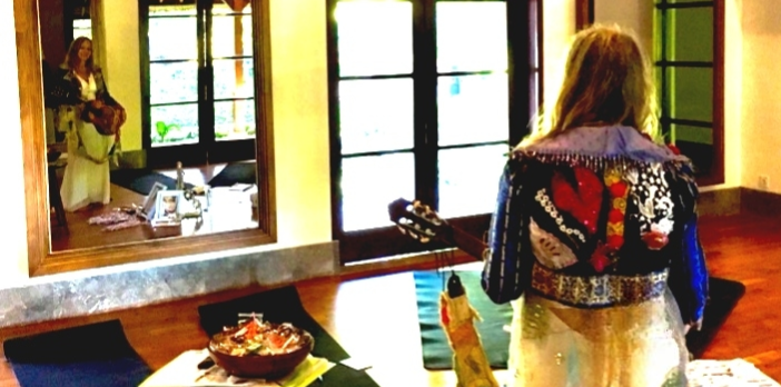 Sound healing at the opening of Revivo resort, Jelila Spiritual Healer Ubud and Online